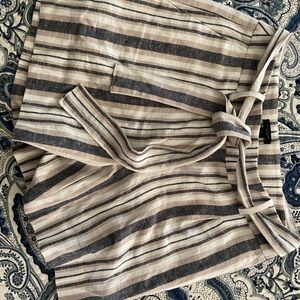 Ann Taylor Navy and Cream Striped Linen Shorts